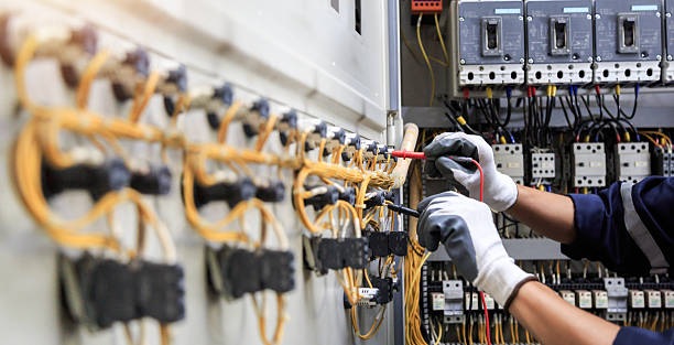 Professional Electrician technician working in Cutler Bay, FL